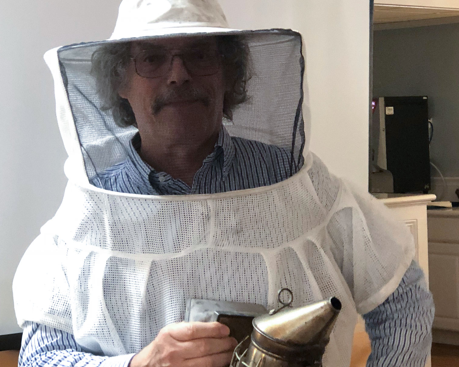 Beekeeper Jorg Kewisch